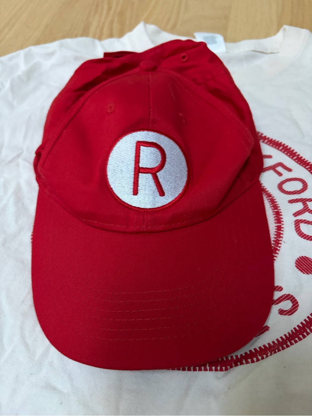 Men’s Rockford Peaches Costume - Picture 7 of 8